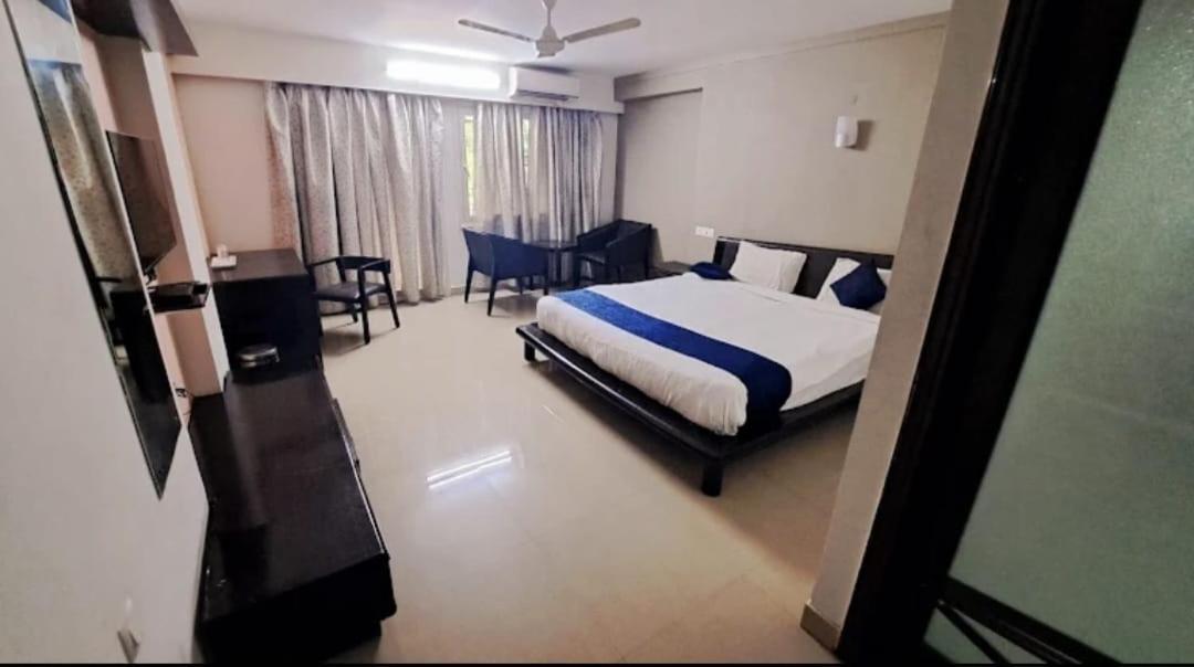 Aec Residency Hotel Alappuzha Ngoại thất bức ảnh