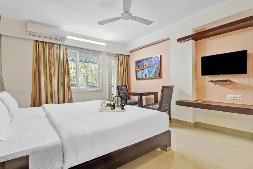 Aec Residency Hotel Alappuzha Ngoại thất bức ảnh